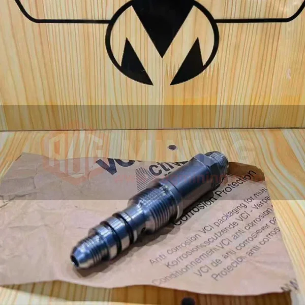 Adapter drain 86788114 - Closeup of Sealing Interface for HC95 Hydraulic Rock Drill/Drifter